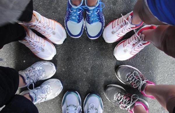 Picture of women's shoes standing in a circle