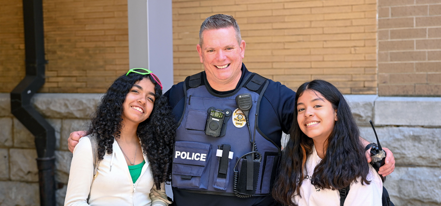 fsps officer with students